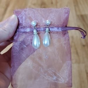🌈3/$10 Pearl Earrings
